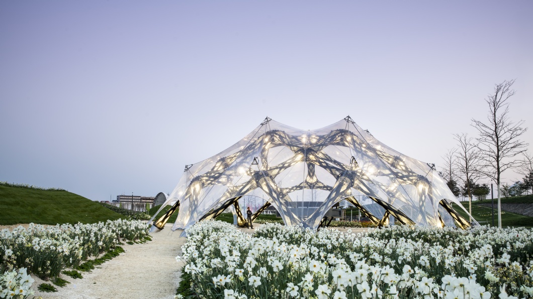 THE AWARD-WINNING BUGA FIBRE PAVILION 3