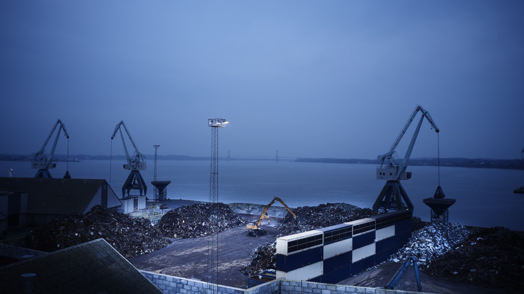 FREDERICIA HARBOUR – INTELLIGENT LIGHT FOR A SAFER AND SUSTAINABLE WORKING PLACE 1