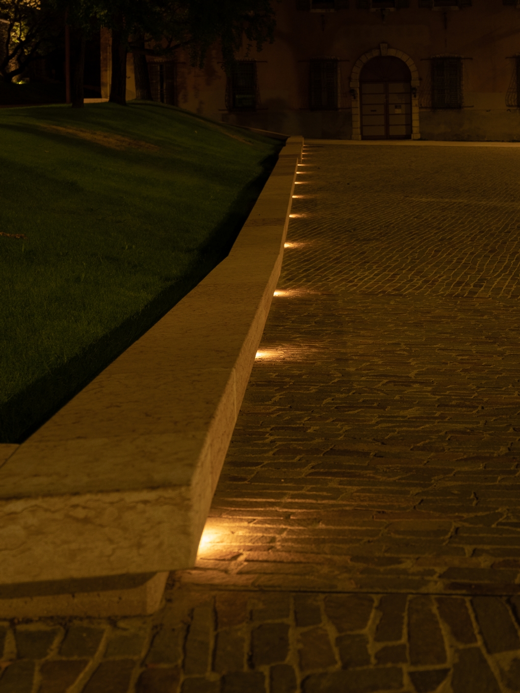 DYNAMIC CASTLE LIGHTING IN TRENTINO - CASTELLO DEL BUONCONSIGLIO 5