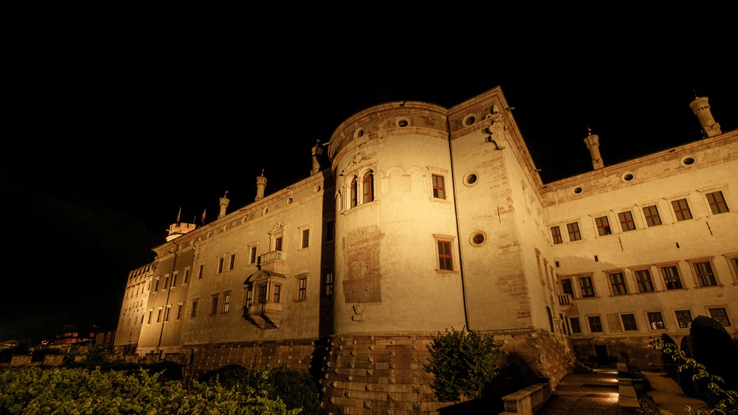 Illuminazione dinamica del castello in Trentino – Castello del Buonconsiglio 1