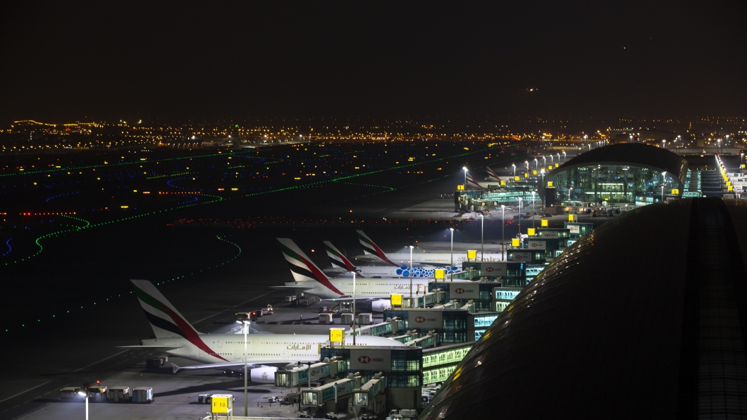 DUBAI INTERNATIONAL AIRPORT: 4