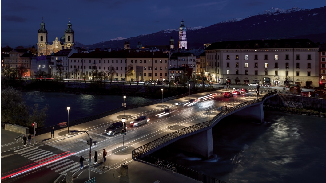 nnsbruck-iprogettazione-estetica-per-il-ponte-nnbruecke