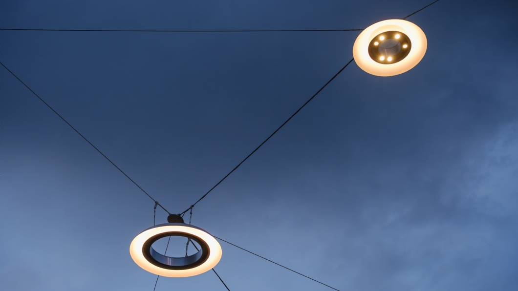 Dynamic “night suns” for Bielefelder Jahnplatz 3