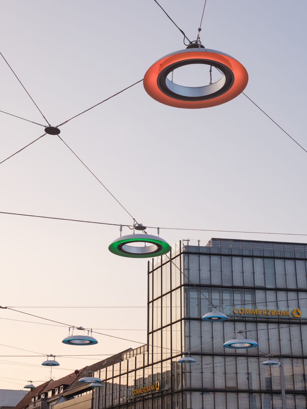 Dynamic “night suns” for Bielefelder Jahnplatz 1