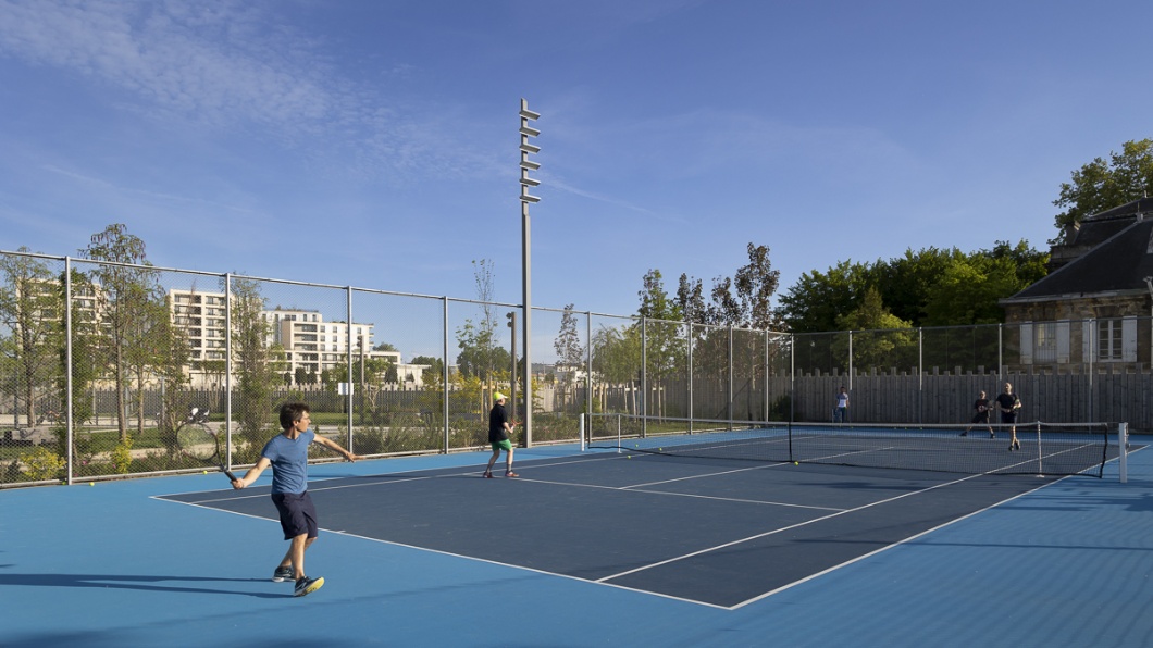 BORDEAUX : DES LUMINAIRES SUR MESURE POUR LE MONDE DU SPORT 2