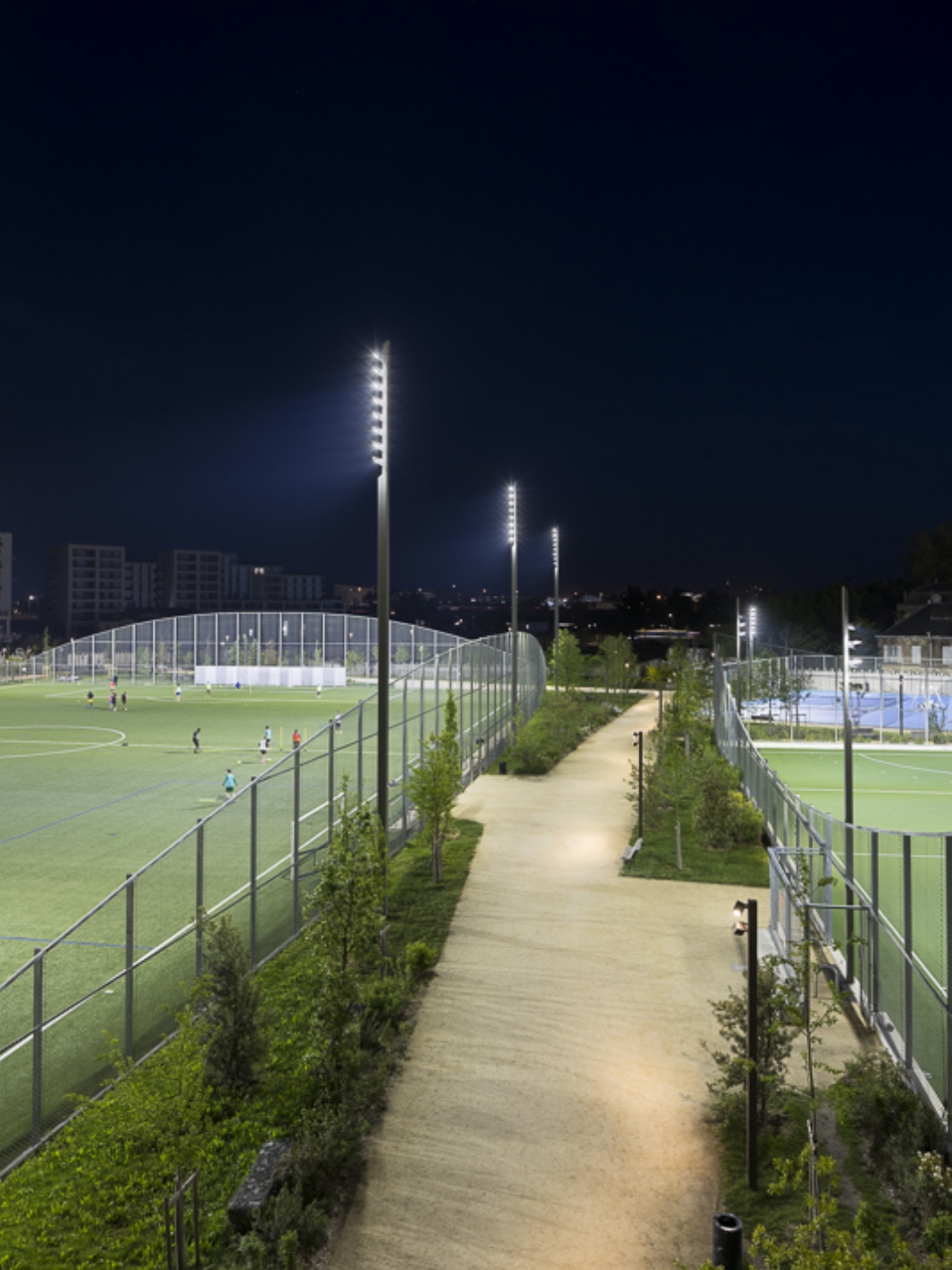 Bordeaux: custom luminaires for the world of sport 3