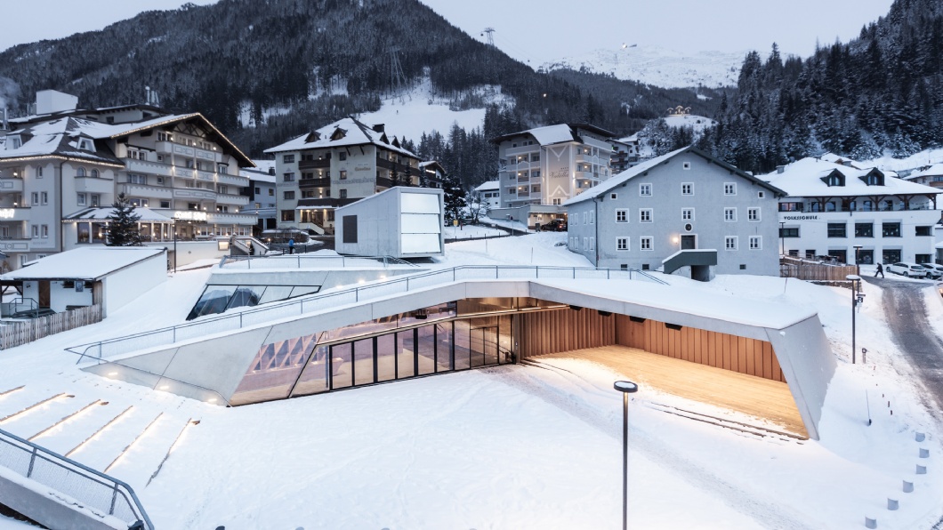 GEMEINDEKULTURZENTRUM ST. NIKOLAUS, ISCHGL 1