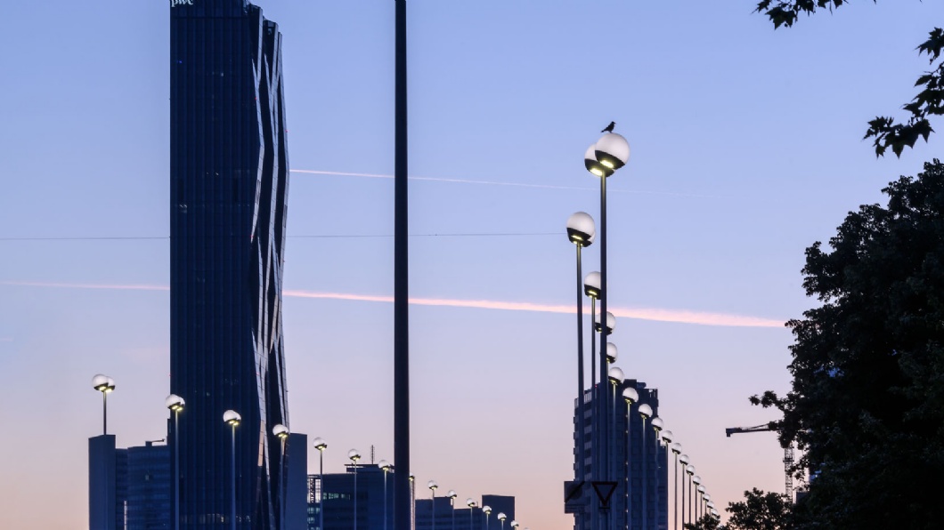 IL REICHSBRÜCKE DI VIENNA — MODERNIZZANDO LA TRADIZIONE 4