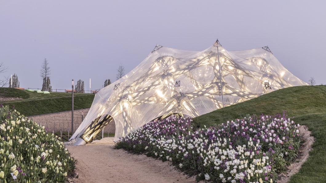 DER PREISGEKRÖNTE BUGA-FASERPAVILLON 1